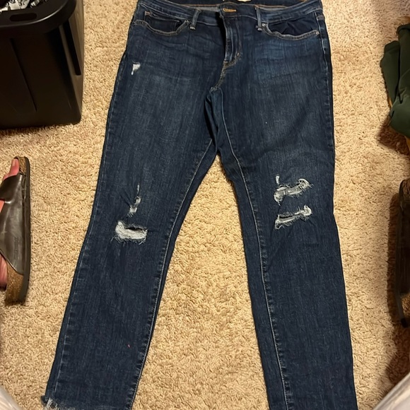 Levi’s 711 skinny I don’t think they were worn ever. Excellent condition - Picture 1 of 6